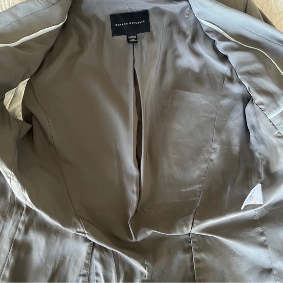 Banana Republic⎮Blazer with button flap pockets⎮Grey Stretch Cotton⎮10 - Picture 7 of 16